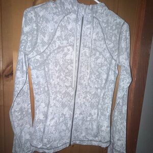 Lululemon Hooded Define Jacket size 6